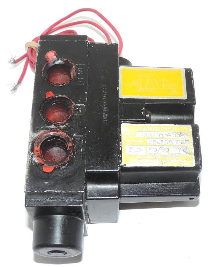 Used PARKER HANNIFIN SS20105002 VALVE 240 VOLTS, 50/60 CYCLES, 7.7 WATTS, 20-150 PSI