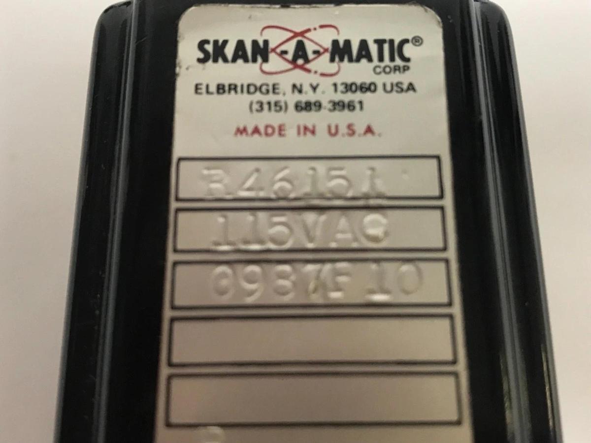 Used LOT OF 2 SKAN-A-MATIC R46151 PHOTOELECTRIC RELAYS 115VAC
