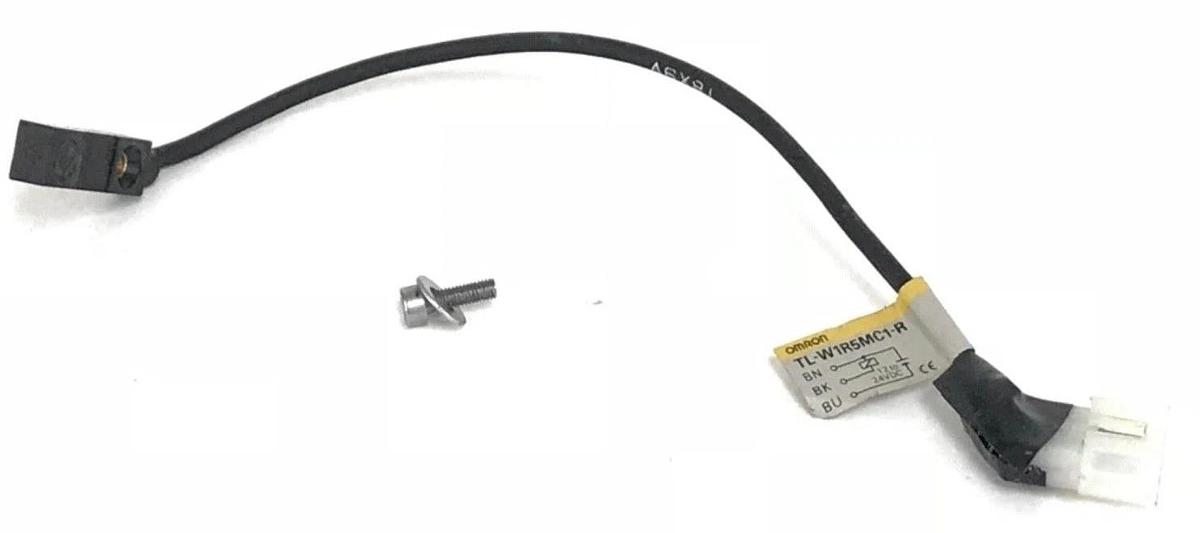 Used OMRON TL-W1R5MC1-R PROXIMITY SENSOR TLW1R5MC1R, 12 TO 24VDC