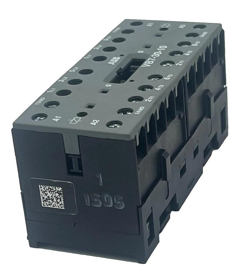 ABB VB7-30-10 MINI CONTACTOR 3-Pole + 1 Aux, W/ AUXILIARY CONTACT CAF6-11E, NSNP