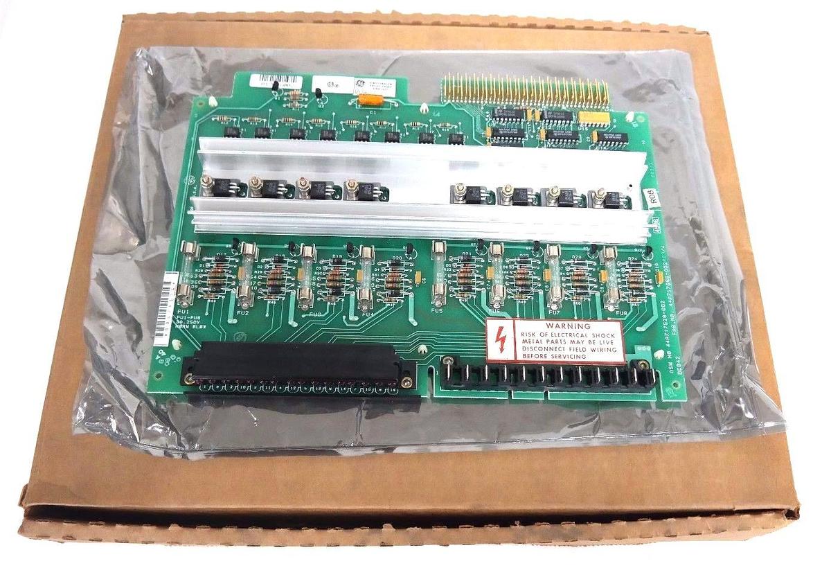 Used GE FANUC IC600YB902B OUTPUT MODULE 24VDC, 2AMP, 44A717528-G02