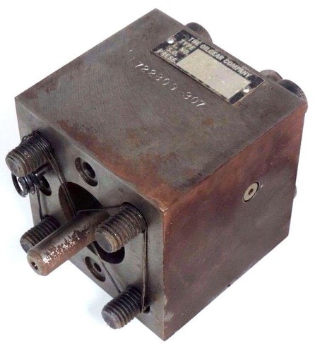 Used NEW OILGEAR COMPANY D09-13NNNN-VU-A1, L NO. L722809-307