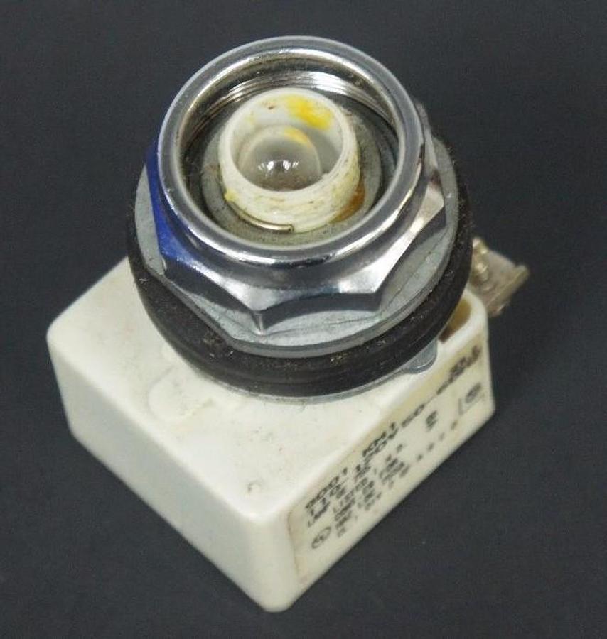 Used SQUARE D 9001-KM1 PILOT LIGHT MODULE SER. G, 9001KM1