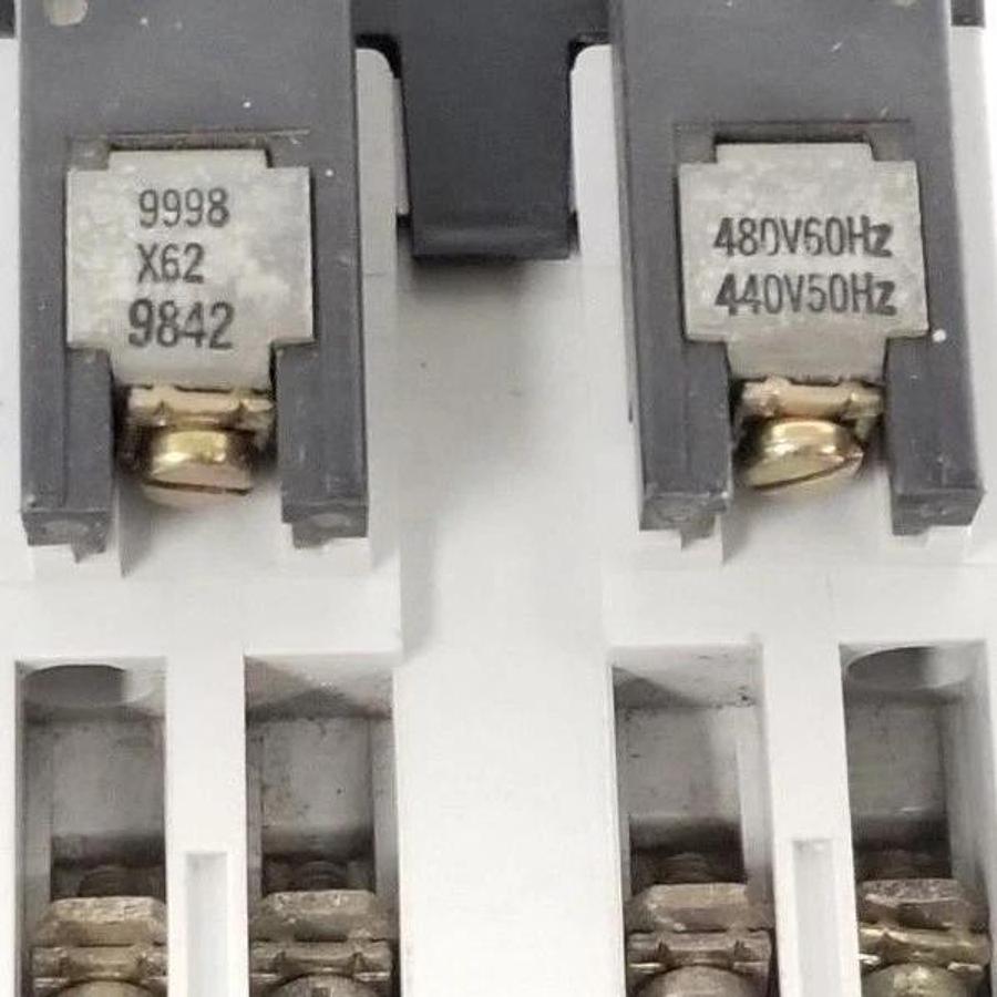 Used SQUARE D 8501-X0-00 CONTROL RELAY 9845 SER. A 9998-X62 W/ ADDER DECK 8501XC1