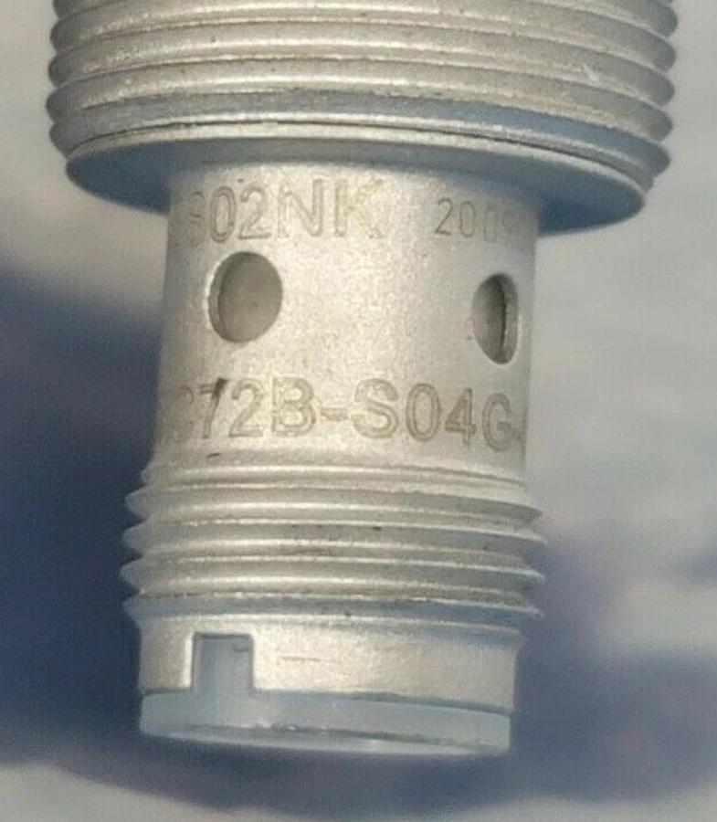 Used BALLUFF BESM18EIPSC72BS04GS01 PROXIMITY SENSOR BES M18EI-PSC72B-S04G-S01