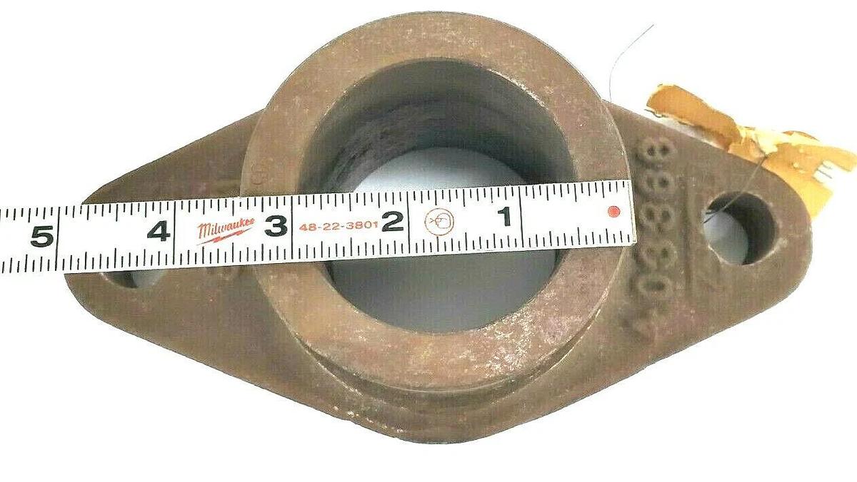 Used GENERIC WCB 403366 BEARING FLANGE / GLAND 414424, 2-1/2" BORE