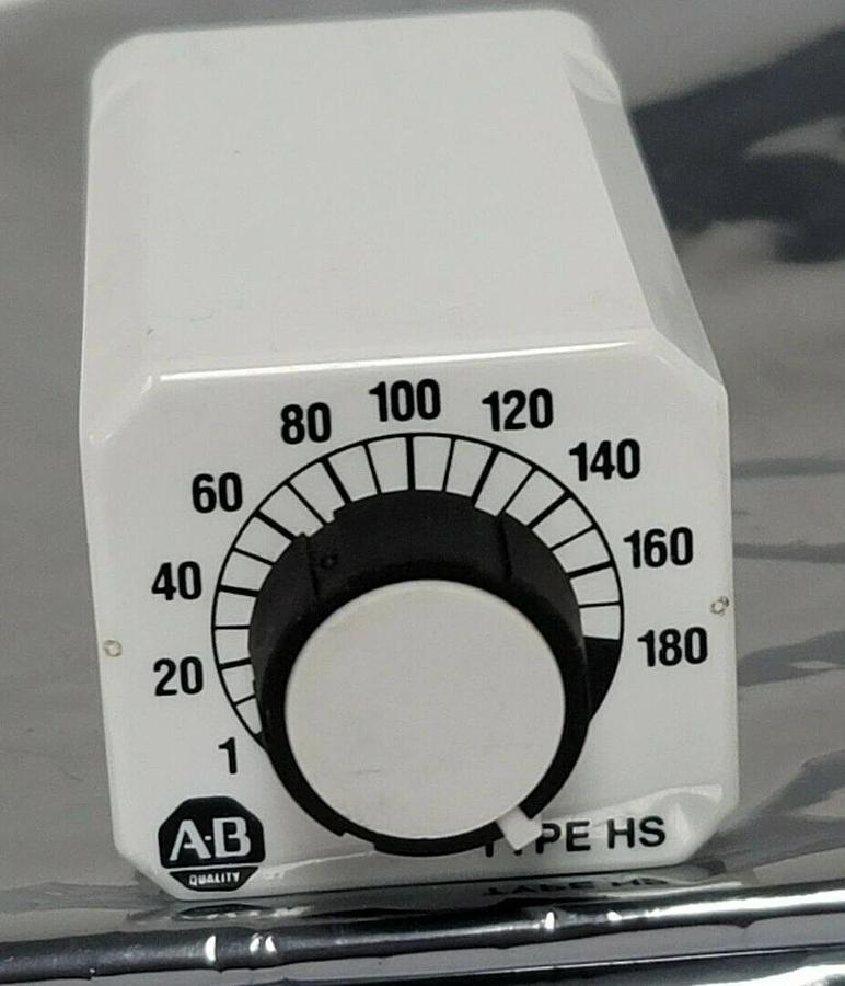 Used ALLEN BRADLEY 700-HS22BA1 SER. A TIME DELAY RELAY 120VAC