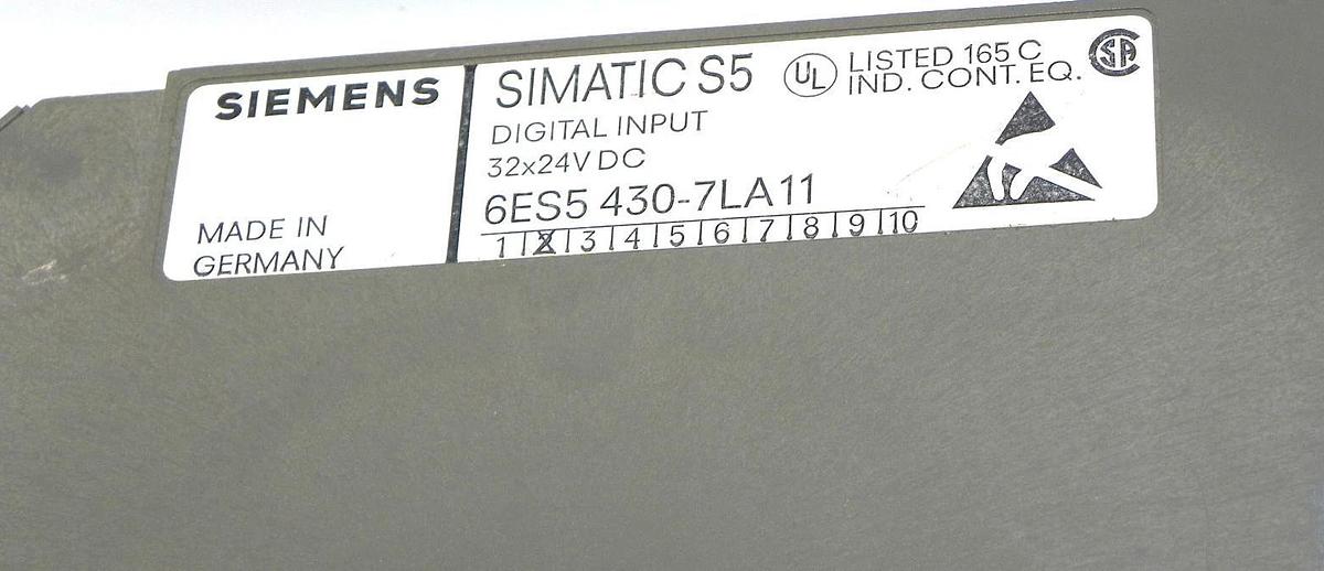 Used SIEMENS 6ES54307LA11 INPUT MODULE 6ES5-430-7LA11 DIGITAL 32X24V DC