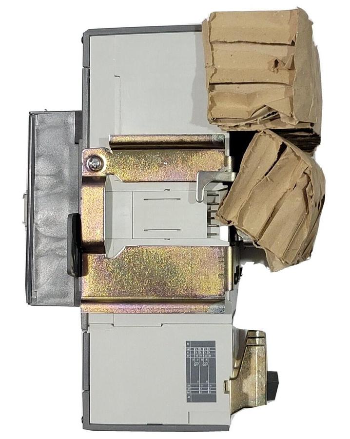 Used NIB ABB SACE T6H-D 800 CIRCUIT BREAKER 536849P2 3 POLE T6HD800