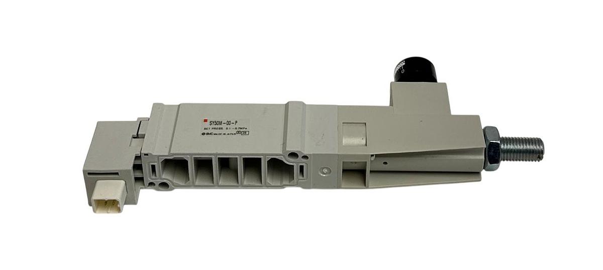 Used 2 SMC SY50M-00-P / SY50M00P PNEUMATIC PRESSURE REGULATORS W/ GAUGE 1-PORT NSMP