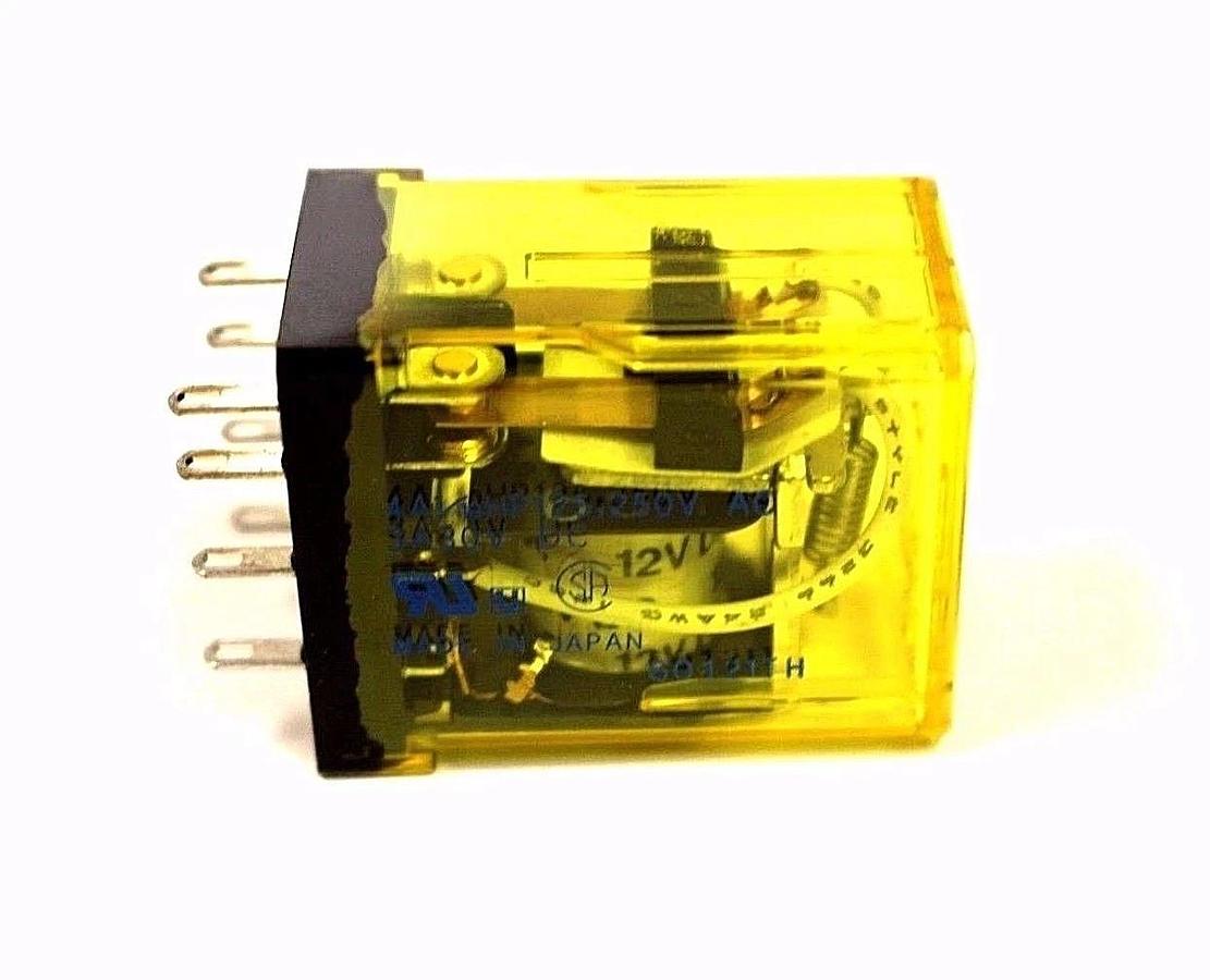 Used BOX OF 20 NEW MATSUSHITA NAIS HC2E-H-DC12V POWER RELAYS AP322144K, 12VDC, 3A