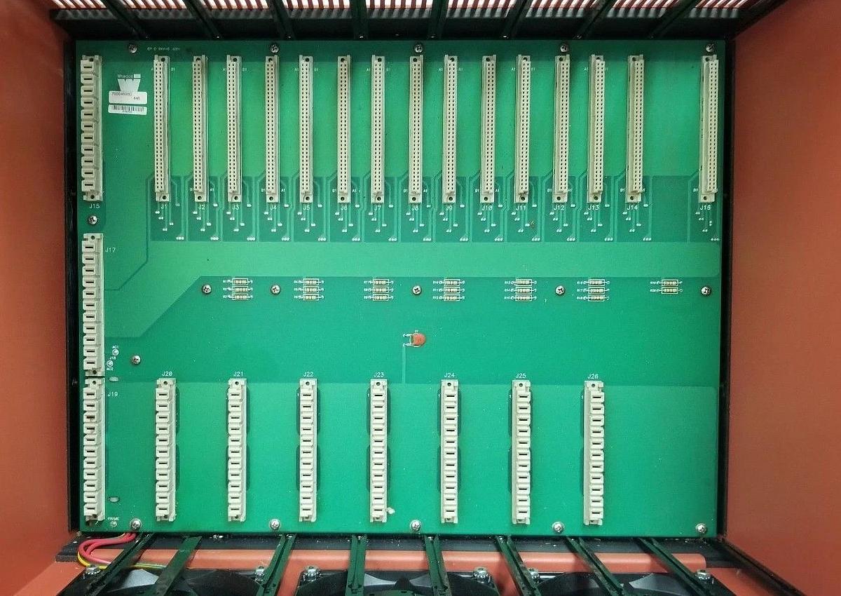 Used GE FANUC 78004653A SERVO SYSTEM RACK W/ WHEDCO 70004606D BACKPLANE BOARD