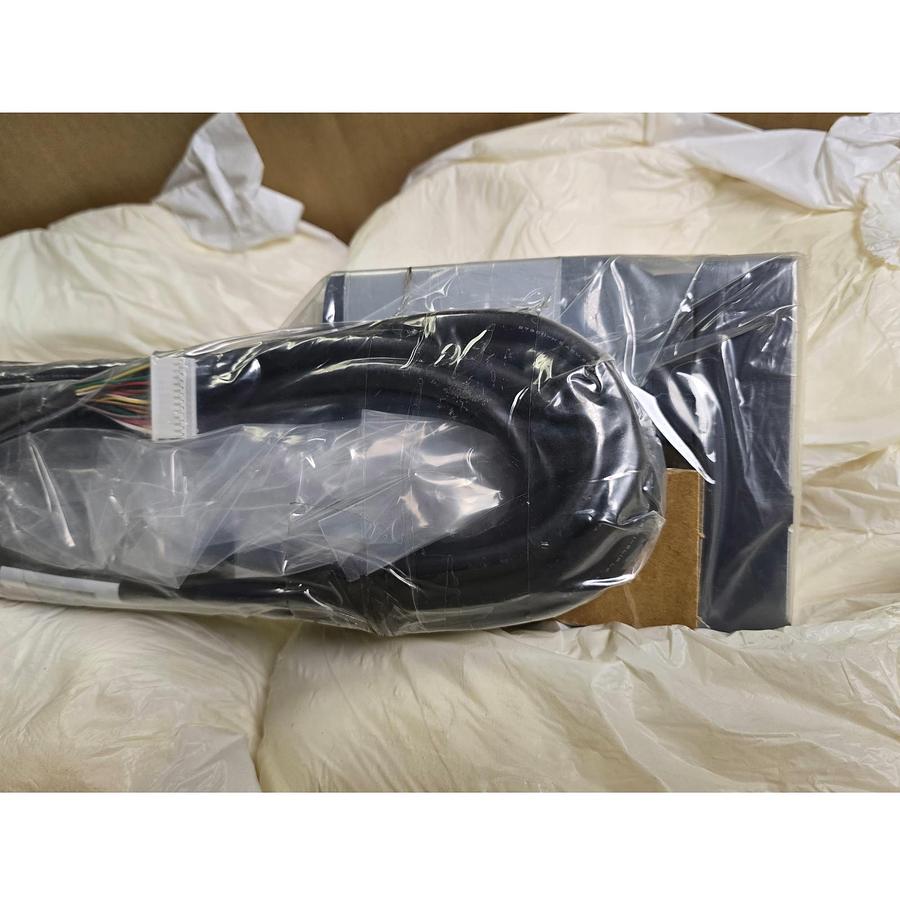 Used IAI RCP4-SA5R-I-42P-6-200-P3-R05-MR ROBO CYLINDER ELECTRIC ACTUATOR 200mm NSMP
