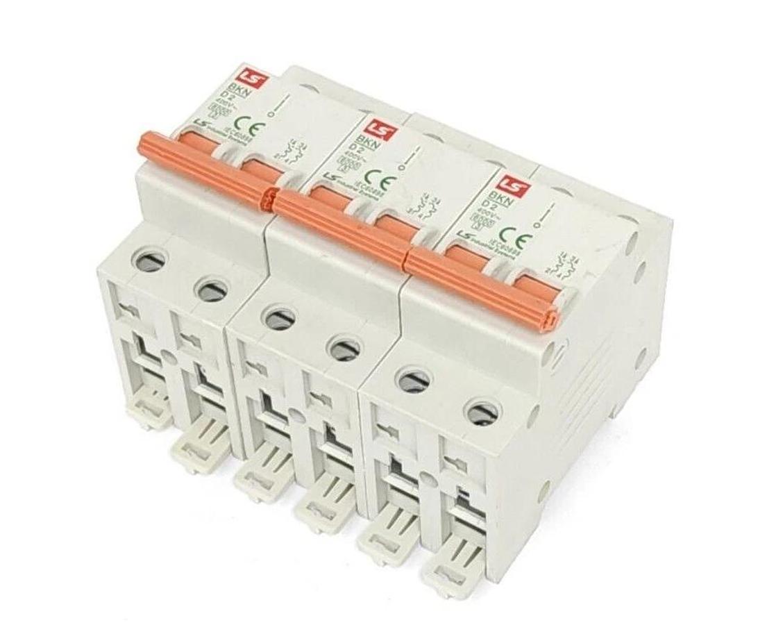 Used LOT OF 3 LS BKN D2 BREAKERS 400V