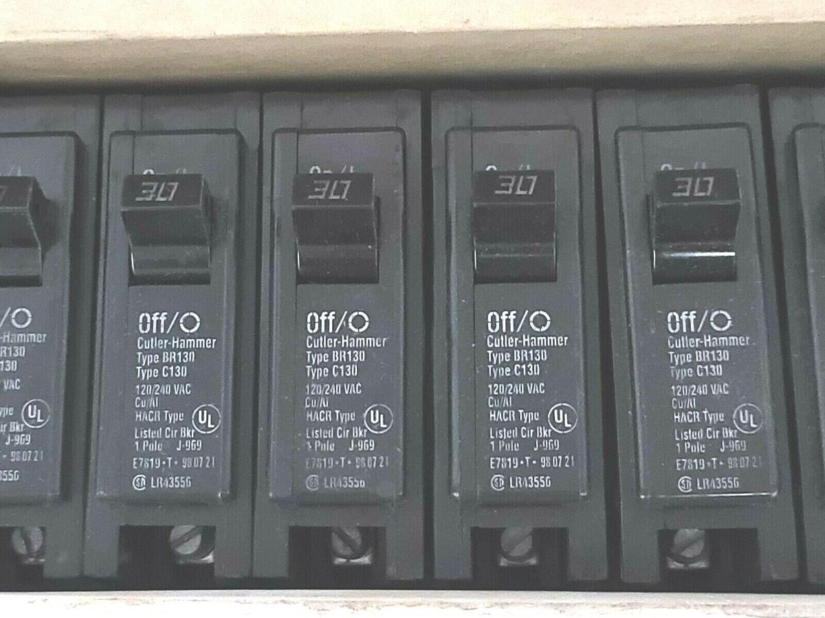 BOX OF 11 NEW CHALLENGER C130 CIRCUIT BREAKERS TYPE C 1P, 30A