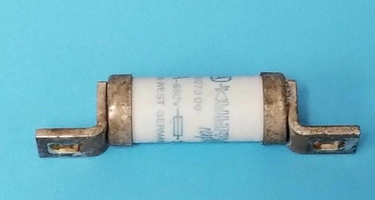 Used SIBA L-NR. 5007306 ULTRA RAPID FUSE 80A 660V
