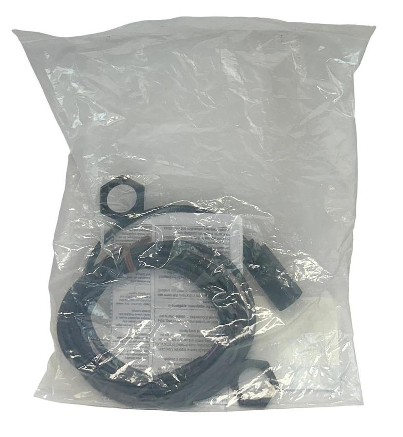 Used OMRON E3FA-DP11 / E3FADP11 PHOTOELECTRIC SENSOR 10-30VDC 2M CABLE 100mm NSFS