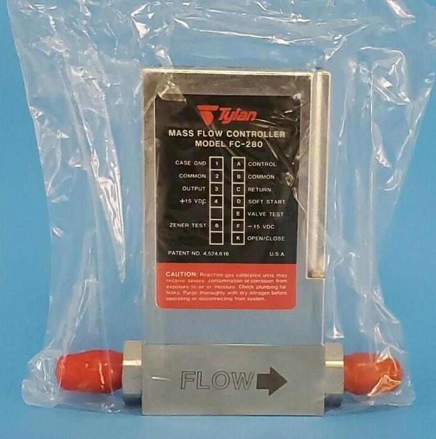 Used NEW TYLAN FC-280AV MASS FLOW CONTROLLER FC-280-AV 5 SLPM CH4