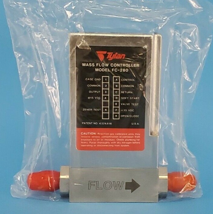 Used NEW TYLAN FC-280AV MASS FLOW CONTROLLER FC-280-AV 5 SLPM CH4
