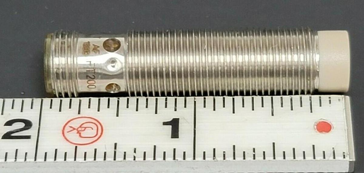 Used NEW IFM EFECTOR IFB3007-BPKG/M/V4A/US-104 SENSOR IFT200 (NO BOX)