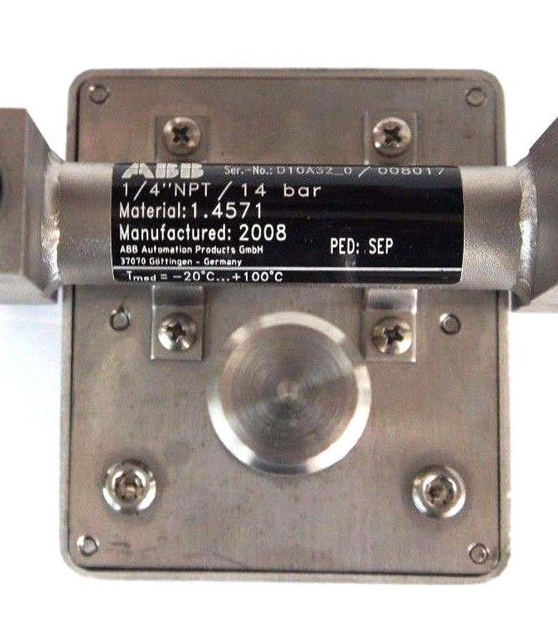 Used NEW ABB D10A32-0 FLOWMETER 1/4" NPT ORDER NO. 240150211/X003 D10A320