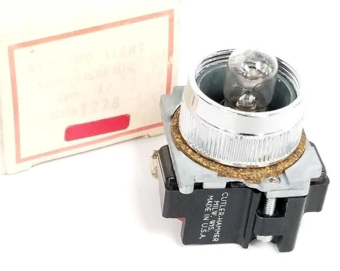 Used NIB CUTLER HAMMER 10250T228 INDICATOR LIGHT 440-480V NEON 1 HOLE MTG.