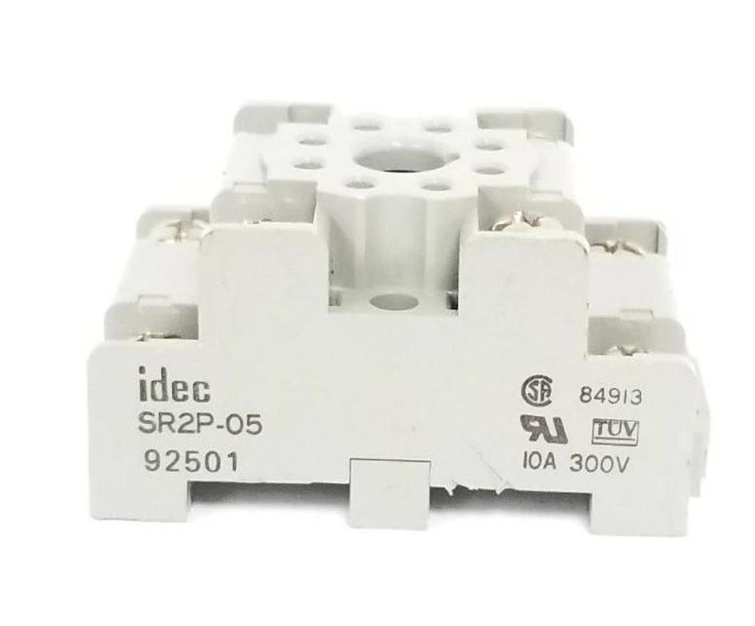 Used IDEC SR2P-05 RELAY SOCKET 10A 300V 84913 92501 SR2P05