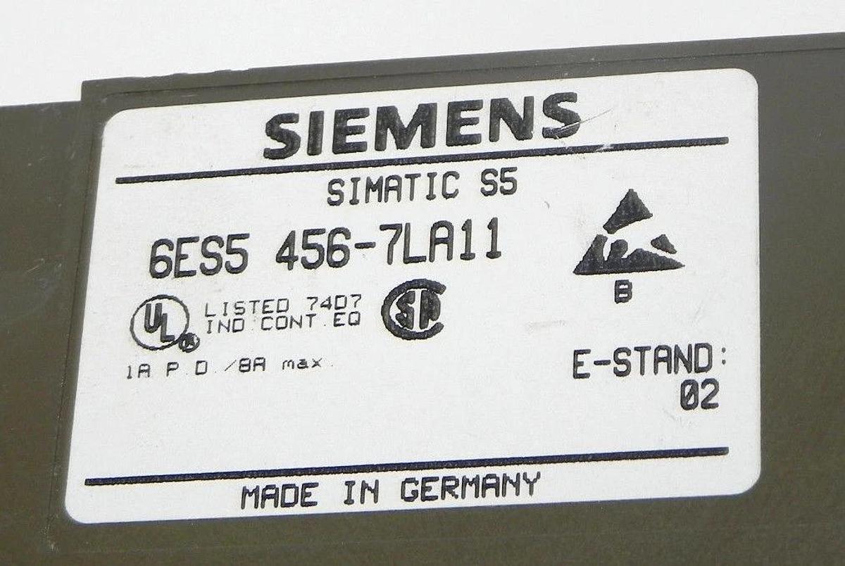 Used SIEMENS 6ES5-456-7LA11 DIGITAL OUTPUT MODULE 16x115/230VAC, 1A, 6ES54567LA11