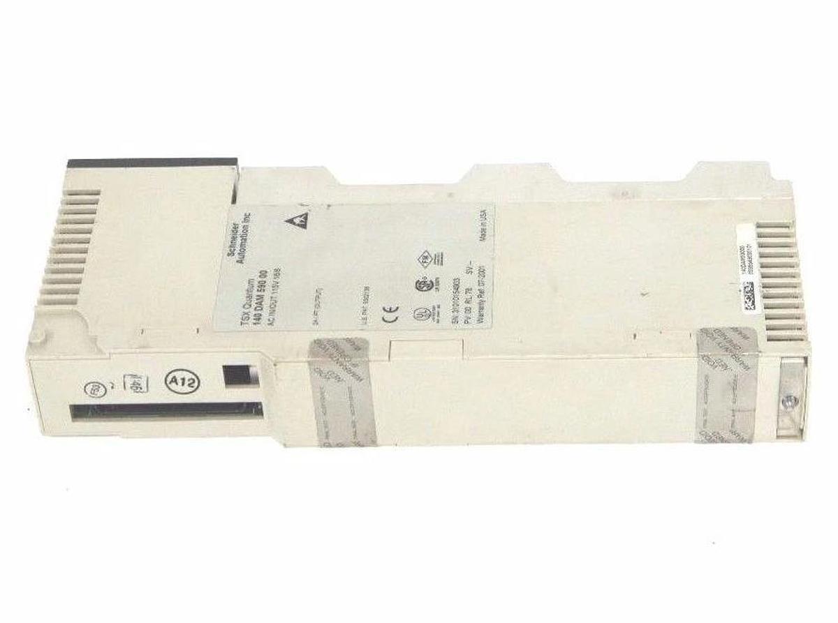 Used SCHNEIDER AUTOMATION 140-DAM-590-00 120 VAC IN/OUT 140DAM59000