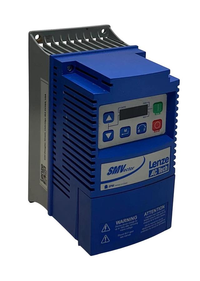 Used LENZE AC TECH ESV222N04TXB / 13630606 SMVector INVERTER DRIVE 2.2kW/3HP USNP