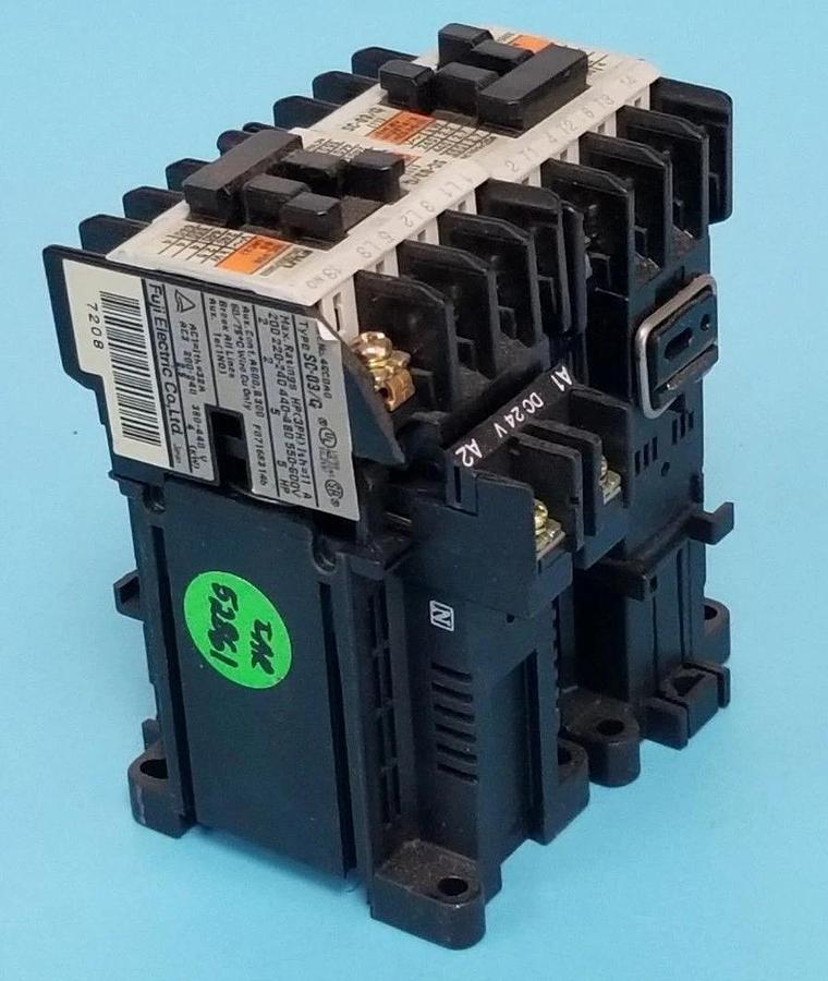 Used LOT OF 2 FUJI ELECTRIC SC-03/G CONTACTORS 11A, CAT NO 4GC0A, SC03G