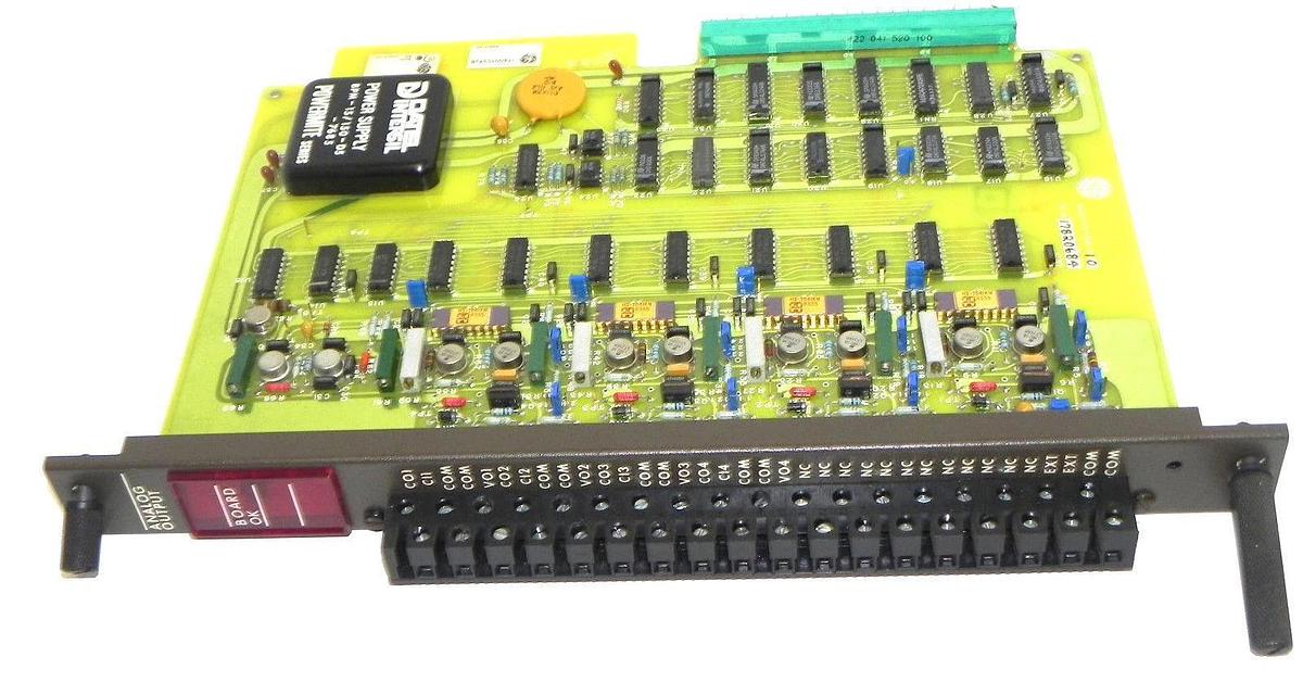 Used GE FANUC IC600YB942B OUTPUT MODULE 44A717106-010 W/ IC600FP941 FRONT COVER