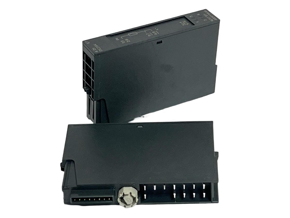 Used Lot of 2 Siemens 6ES7131-4BD01-0AA0 SIMATIC S7 ET 200S 4 DI 24V DC, NEW SURPLUS