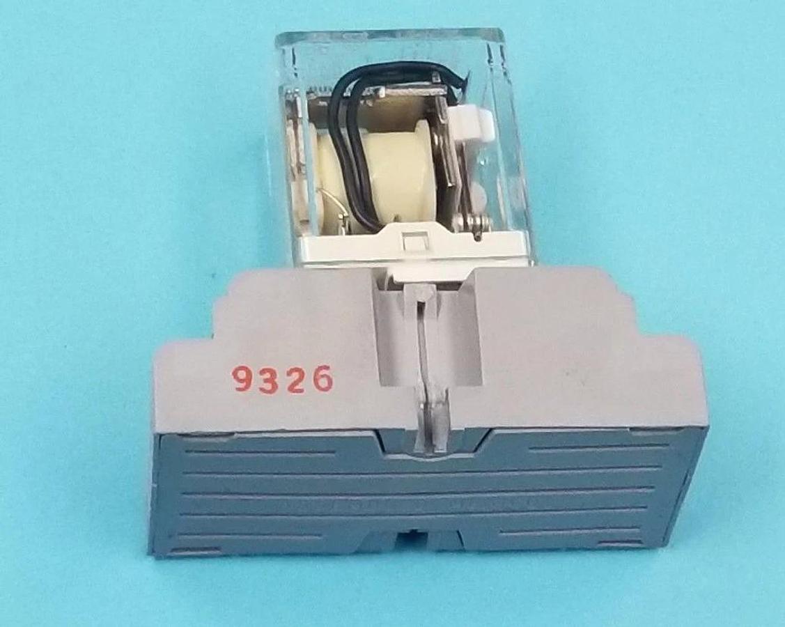 Used POTTER & BRUMFIELD KHU-17D11-24 RELAY 24VDC W/ 27E166 SOCKET