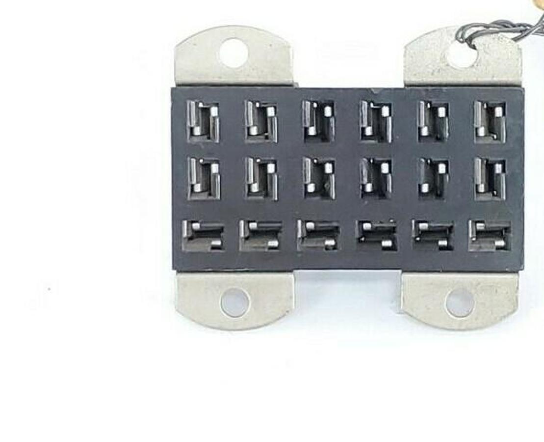 Used BLAW-KNOX 43015 18-CONTACT RELAY SOCKET