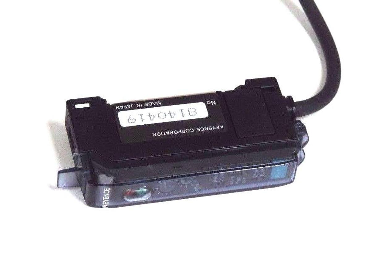 Used NIB KENYENCE FS-M1P SENSOR AMPLIFIER 12/24VDC, FSM1P