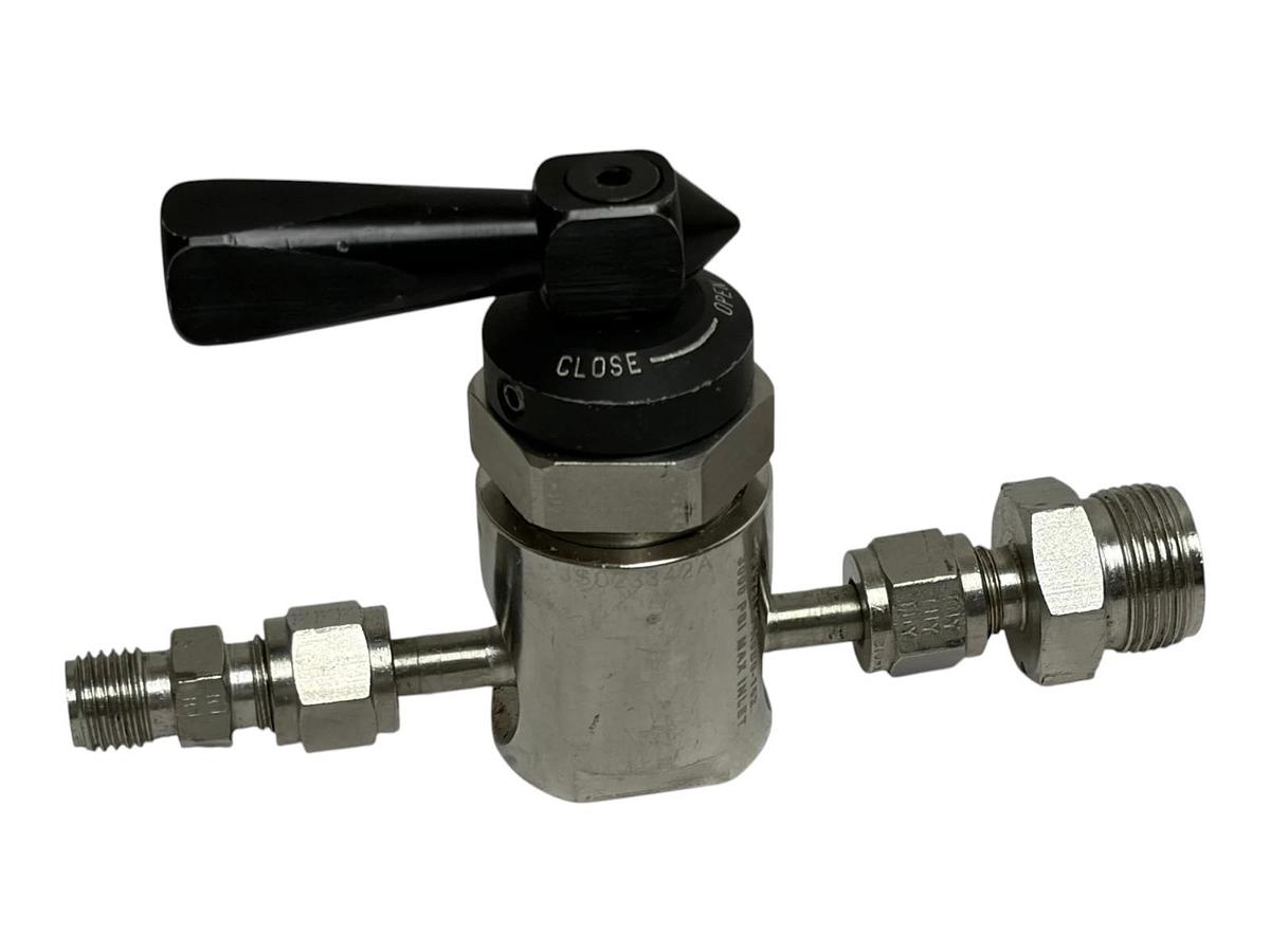 Swagelok Ball Valve 4Z-B6LJ-SSP-C3 Pressure Gauge Braided Stainless Hoses Lot