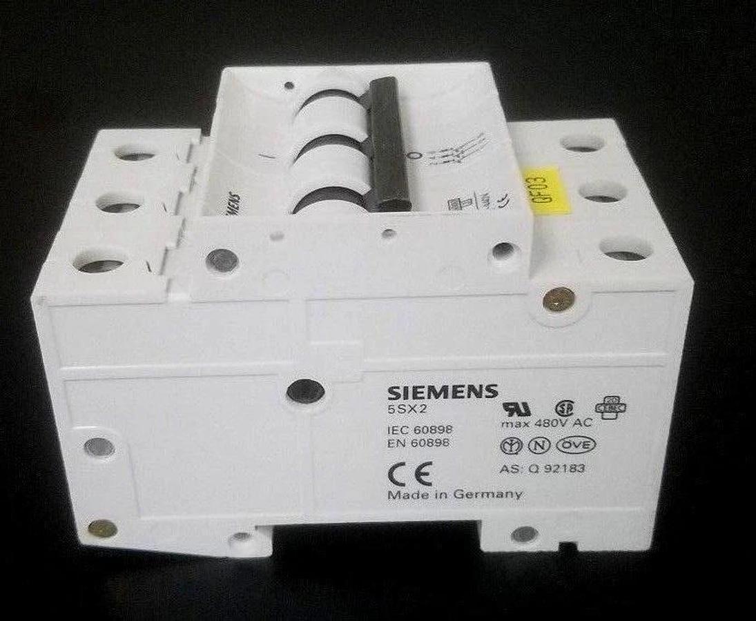 Used SIEMENS 5SX23 CIRCUIT BREAKER 5SX23C6, 400V, 6A, 3P