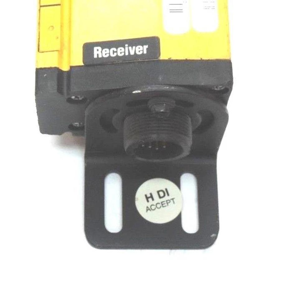 Used SET OF HONEYWELL 3LC72 DETECTOR 3 LIGHT CURTAINS 9674412 72'' LENGTH