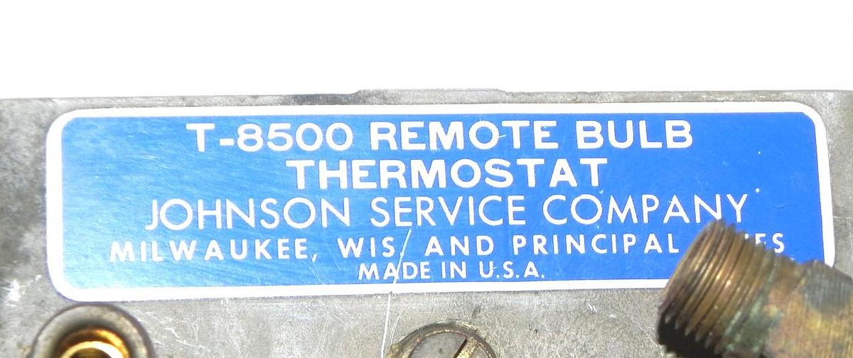 Used JOHNSON CONTROLS T-8500 REMOTE BULB THERMOSTAT T8500