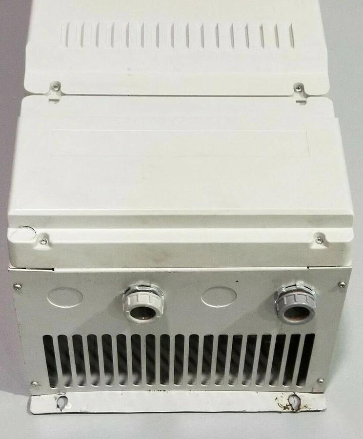 Used CONTROL TECHNIQUES V1850-KN1 FLUX VECTOR DRIVE 9800-1000-I 25HP V1850