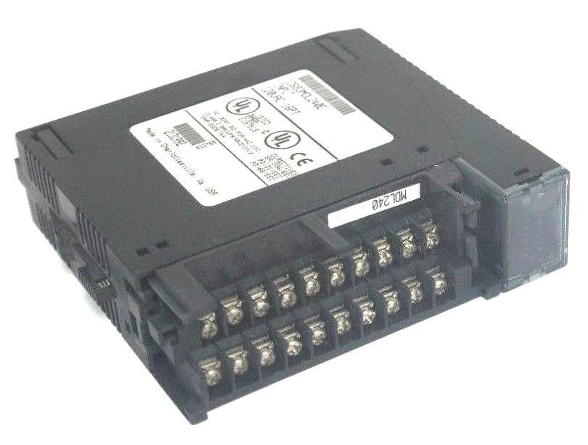 Used GE FANUC IC693MDL240E INPUT MODULE 16PT 120VAC INPUT MISSING DOOR