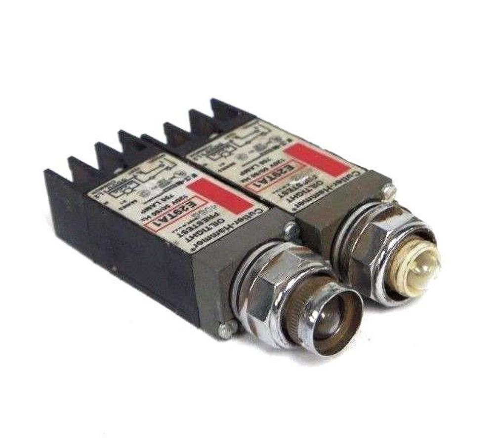 Used LOT OF 2 CUTLER HAMMER E29TA1 OILTIGHT PRESTEST INDICATORS 120V 50/60HZ