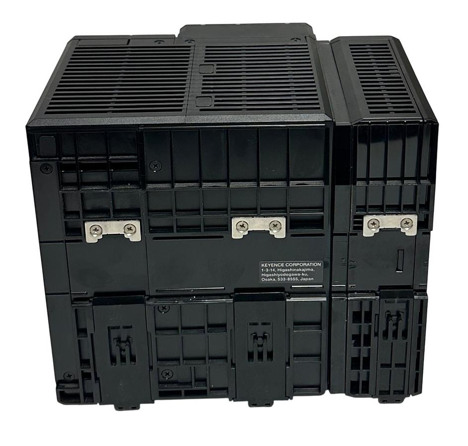 Used KEYENCE XG-8702L / CA-DC21E MULTI-CAMERA IMAGING SYSTEM CONTROLLER EtherNet USNP