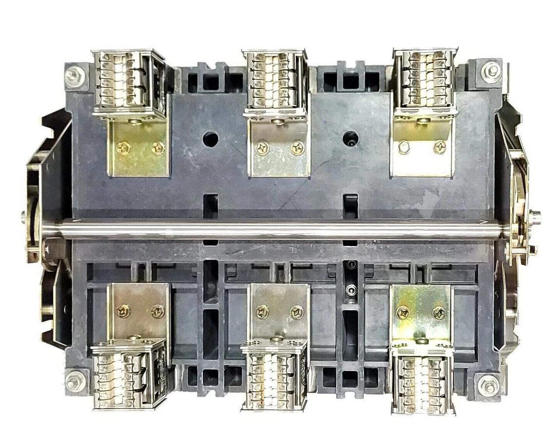 Used SIEMENS SBS0808 DRAWOUT CIRCUIT BREAKER SBS 800 W/ TRIP UNIT AND PLUG 800A 600V