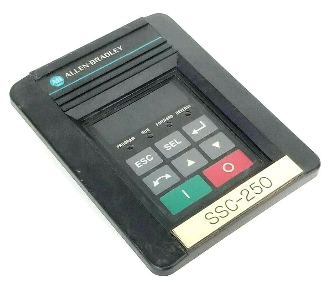 Used ALLEN BRADLEY 160-P2 REMOTE KEYPAD FRN: 1.9 SER. A 5VDC 0.075A 160P2