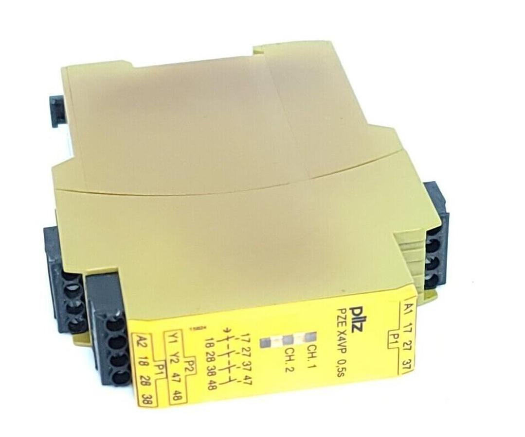 Used PILZ PZE X4VP 0,5/24VDC 4n/o fix SAFETY RELAY 777580 PZEX4VP