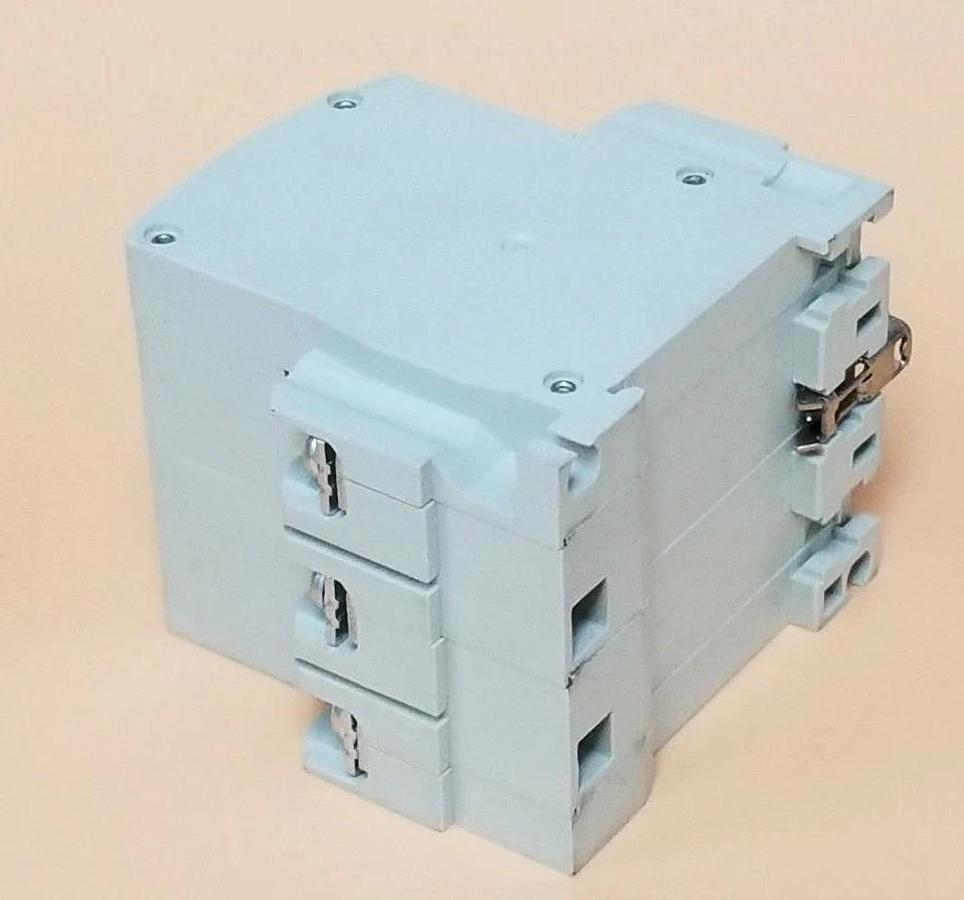 Used LOT OF 3 FUJI ELECTRIC CP33FS/2 CIRCUIT BREAKERS 3P, 2A, CP33FS2