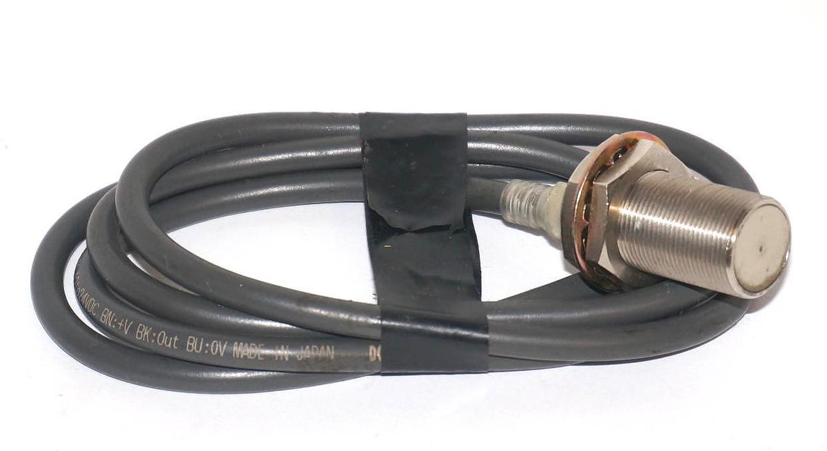 Used OMRON E2E-X5F1 INDUCTIVE PROXIMITY SWITCH E2EX5F1