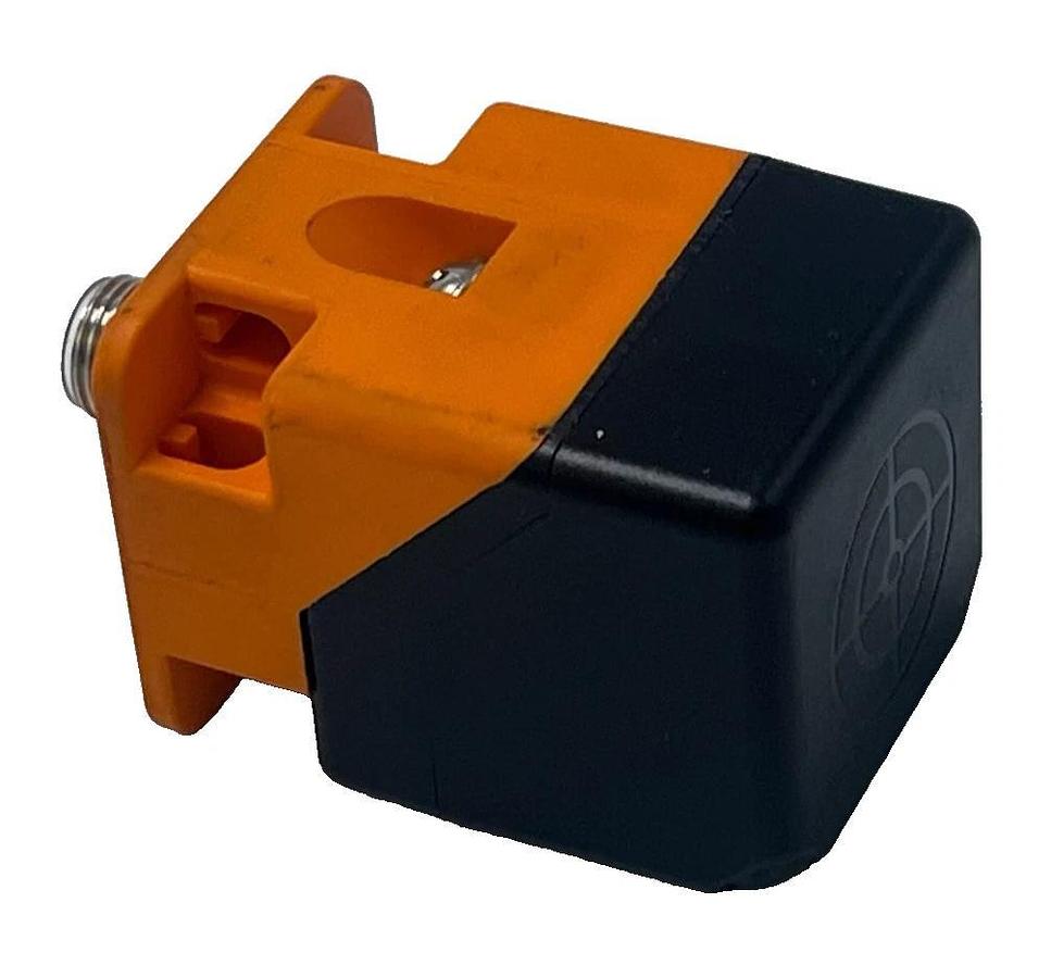 IFM IM5139 Inductive Proximity Sensor - 4-20mA Analog & IO-Link NSNP